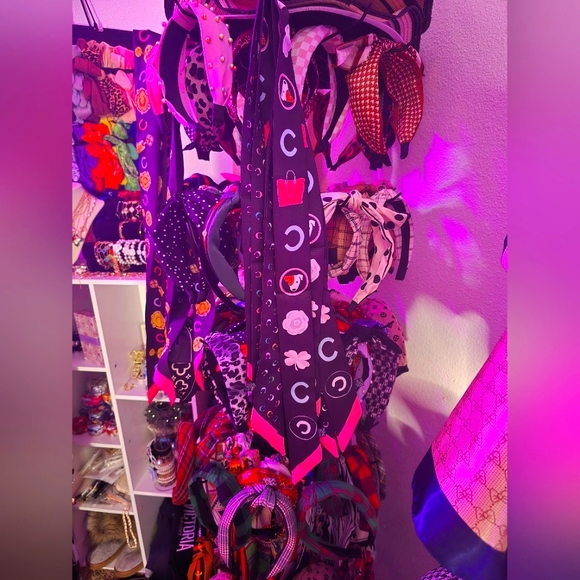 Beautiful Unbranded Headbands (PRICE IS FOR 1) - Picture 3 of 5